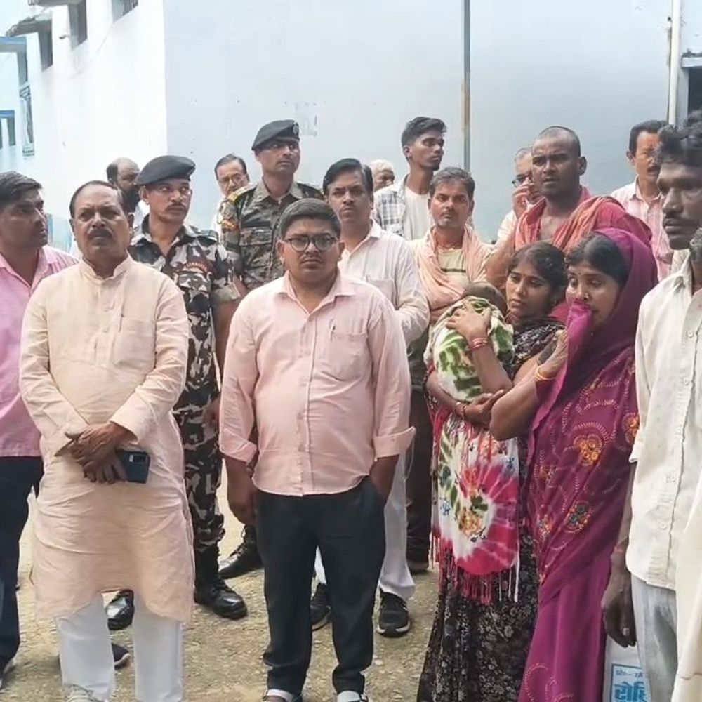 कैमूर में स्नेक बाइट से विवाहिता की मौत:पलंग पर सोते समय डंसा, झाड़-फूंक में बीता समय; अस्पताल पहुंचने से पहले तोड़ा दम