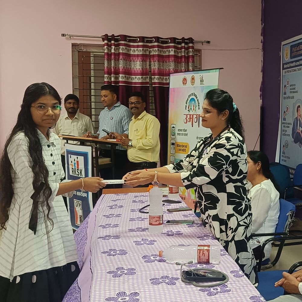 हरदा कॉलेज में छात्रों ने सीखा फर्स्ट एड:डॉक्टरों ने दी संतुलित आहार की सलाह, 105 छात्रों का हुआ चेकअप