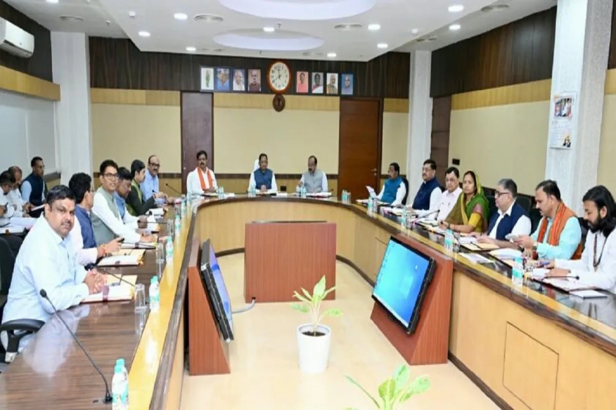 Cabinet Meeting: छत्तीसगढ़ कैबिनेट के तीन अहम फैसले, अतिथि व्याख्याता नीति-2026 को मंजूरी, पूर्व अग्निवीरों के लिए भर्ती नियम तय