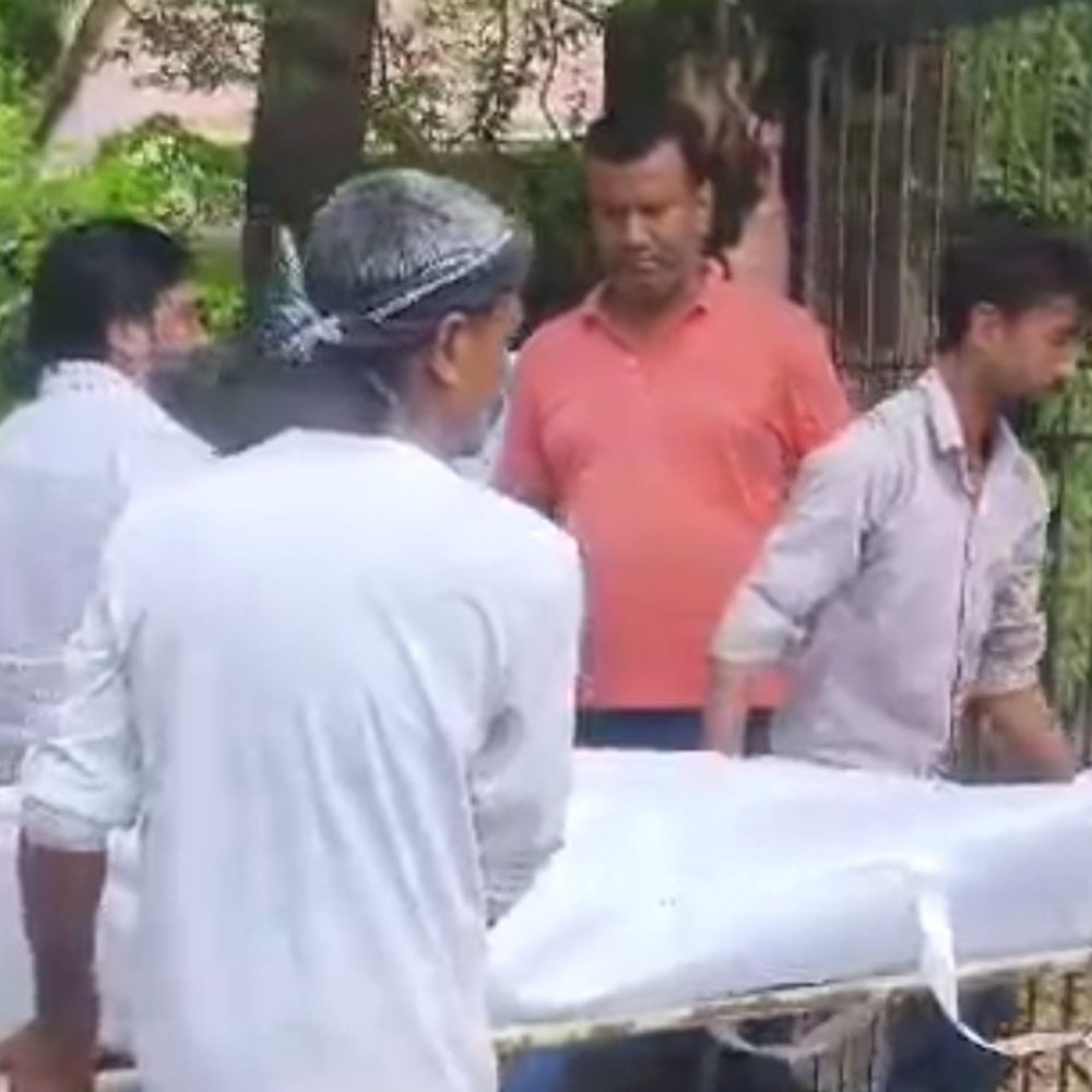 बुजुर्ग की सांप के डसने से मौत:पोखरे की रखवाली कर रहे थे, अस्पताल पहुंचने से पहले दम तोड़ा
