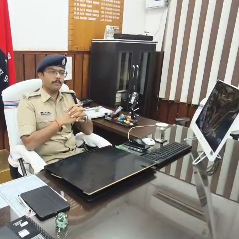 शत्रुध्न यादव हत्याकांड में पुलिस ने SIT की गठित:कैमूर SP के निर्देश पर कार्रवाई, फरार आरोपियों की तलाश में छापेमारी जारी
