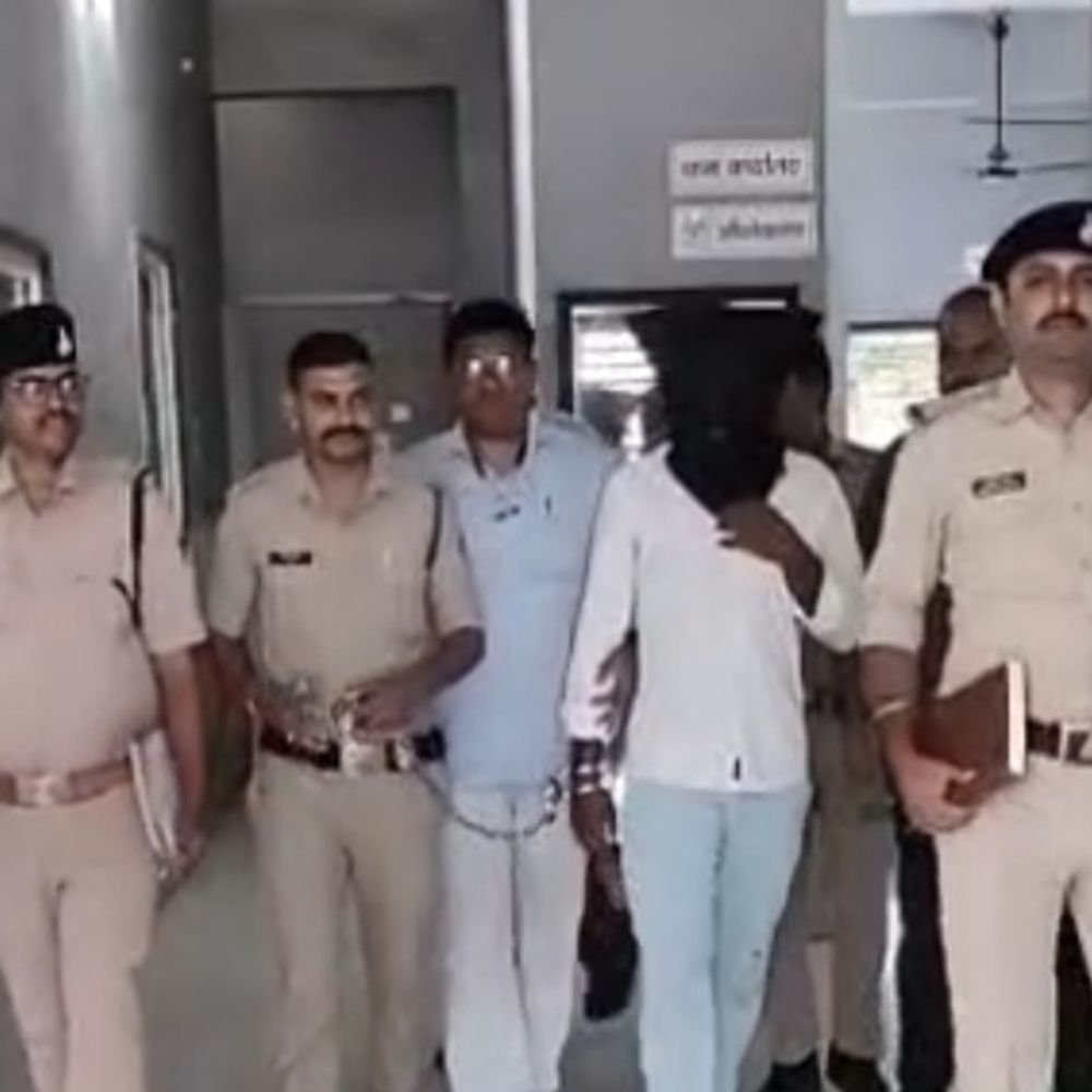 बुरहानपुर में पिकअप लूट का एक आरोपी गिरफ्तार:बाइक अड़ाकर की थी वारदात, दूसरा फरार, वाहन जब्त