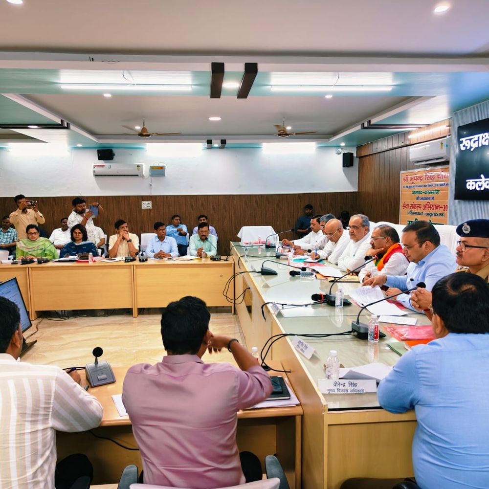 कासगंज में 17 सितंबर से शुरू होगा सेवा संकल्प अभियान:भूपेंद्र चौधरी ने तैयारियों की समीक्षा की, गांव-गांव पहुंचाई जाएगी सरकार की योजना