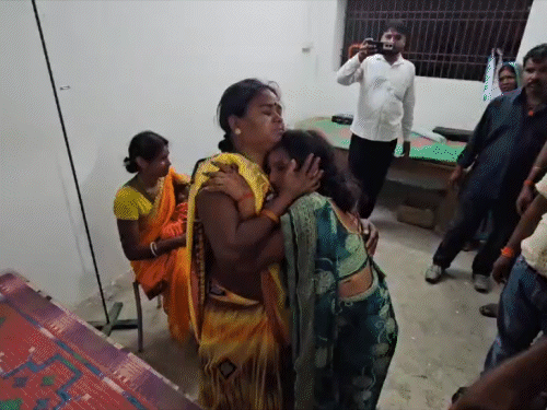 चतरा में बच्चे की संदिग्ध परिस्थिति में मौत:परिजन बोले- गलत दवा से मौत, मेडिकल संचालक का दावा- बाल्टी में डूबा था बच्चा