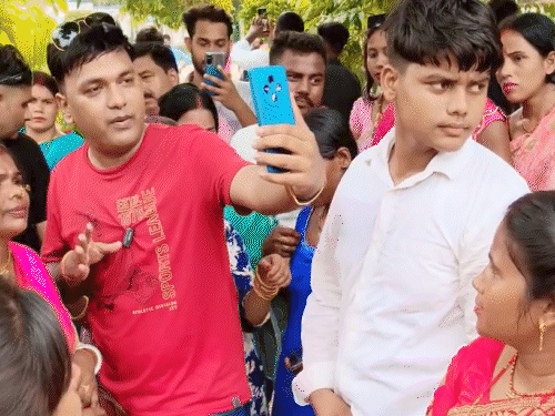 मुजफ्फरपुर के होटल में दिल्ली की इनफ्लुएंसर से रेप:महिला बोली-SSB के एएसआई ने फॉलोअर्स बढ़ाने के लिए बुलाया, उसके दोस्त ने किया दुष्कर्म