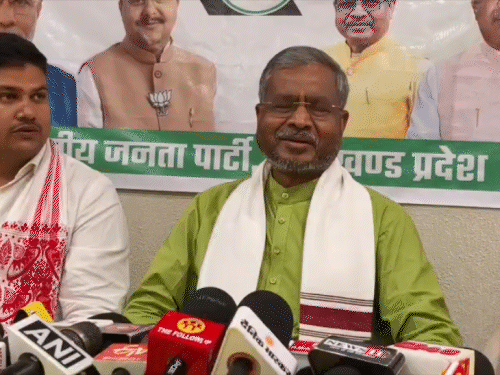 ‘मुद्दे बदलकर जनता को गुमराह कर रही कांग्रेस’:गिरिडीह में बोले नेता प्रतिपक्ष बाबूलाल; चुनाव आयोग की सफाई का किया उल्लेख