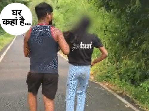 समस्तीपुर में जमुई जैसा कांड, बीच सड़क लड़की से छेड़खानी:छोड़ने की गुहार लगाती रही; बोली- भाई को बुलाती हूं; लड़कों ने कहा बुला लो