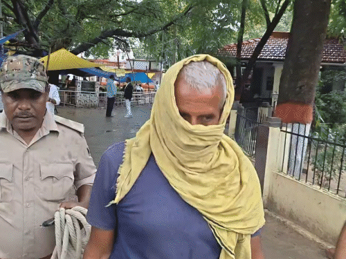 जमुई कांड के आरोपी नंदन के पिता गिरफ्तार:2003 के डबल मर्डर केस में नाम; बेटे की तलाश में पुलिस पहुंची तो पुराना मामला खुला