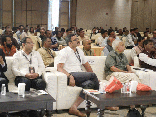 कांके टॉक्स संवाद 2026; हरिवंश बोले:संवाद खत्म होता है तो संदेह शुरू होता है, यह टूटे तो अविश्वास और संदेह की स्थिति पैदा होती है