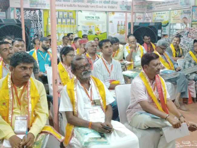 विदेशों में जाएगी भारत के गांव की औषधि:पेस्टिसाइड-फ्री खेती से गांव बनेगा उद्योग, किसान खुद बनेगा निर्यातक