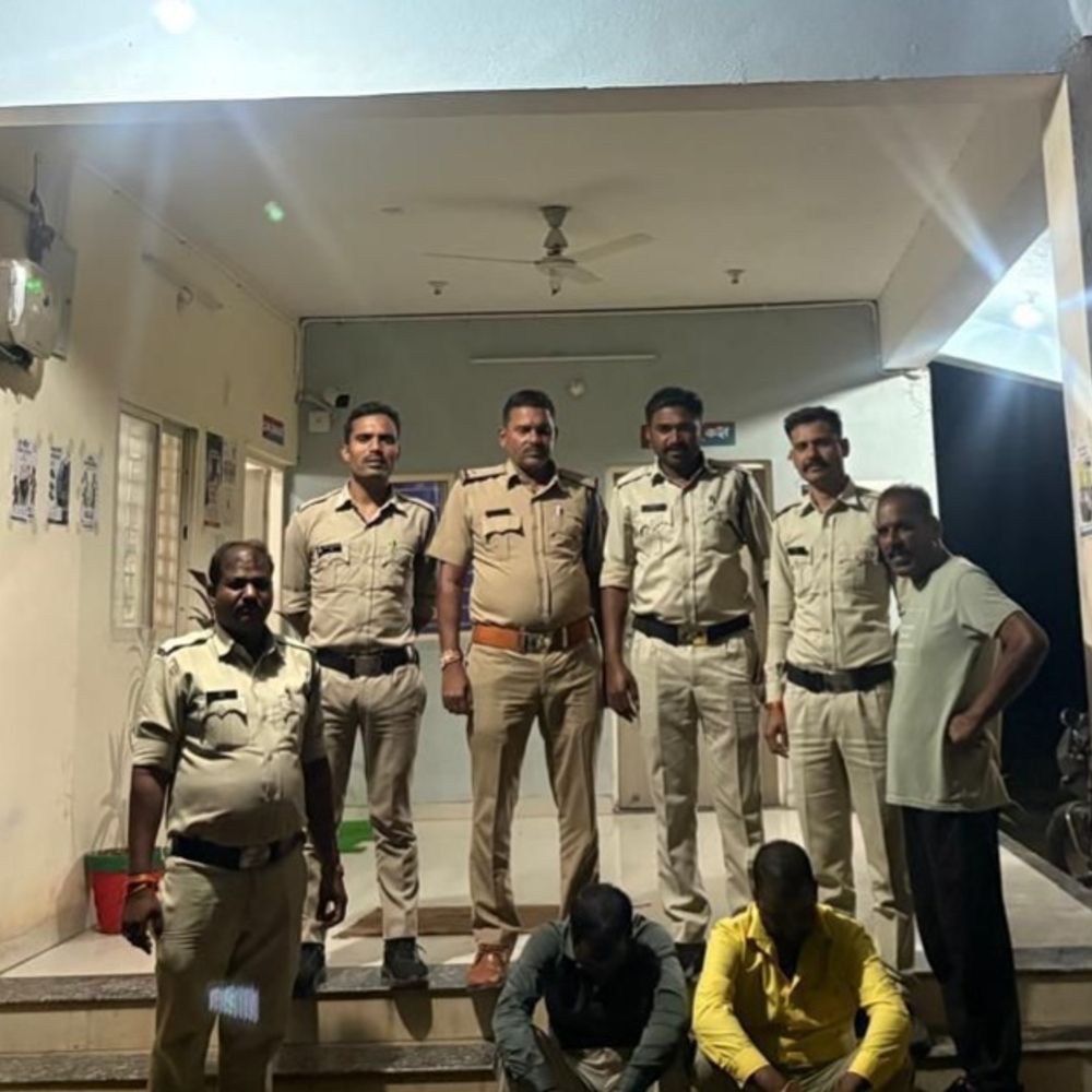 रातभर चला पुलिस का कॉम्बिंग ऑपरेशन:उज्जैन में 345 वारंट तामील, 5 चाकूबाजों पर कार्रवाई; 21 पर नशे में ड्राइविंग का केस