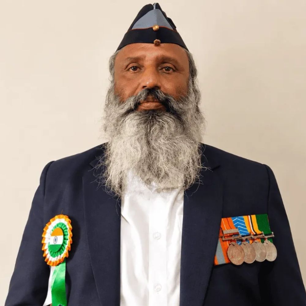 पूर्व सैनिक को कर्नाटक डिप्टी सीएम से मिलने से रोका:आत्महत्या की कोशिश; दावा- सरकार ने 24 साल तक जमीन मिलने का वादा पूरा नहीं किया
