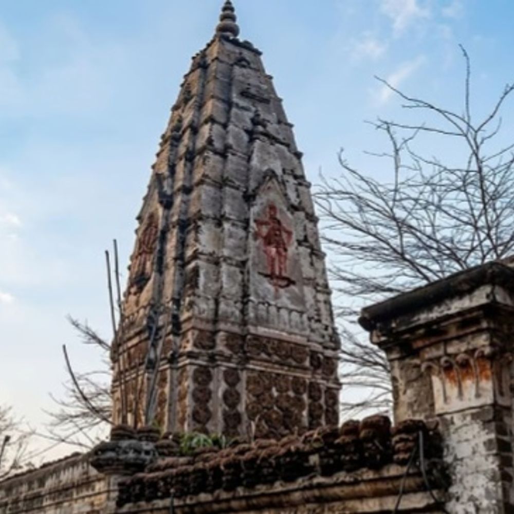 भारत ने पाक में हिंदू मंदिर गिराने की निंदा की:100 साल पुराने मंदिर की जगह मदरसा बनाने का आरोप; इस्लामाबाद बोला- बारिश से गिरी इमारत