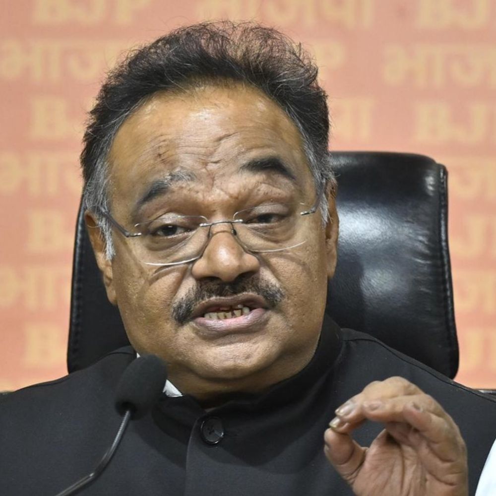 बंगाल बीजेपी अध्यक्ष बोले-लोग अपनी पसंद का खाना खा सकते:सबकी अपनी पसंद; धीरेंद्र शास्त्री ने बंगालियों से नॉनवेज छोड़ने को कहा था