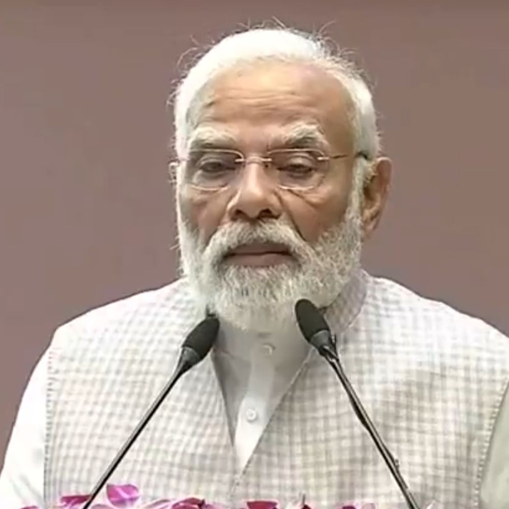 मुंबई- मोदी के कार्यक्रम से पहले 2 संदिग्ध पकड़े गए:एक के पास से पिस्तौल बरामद; खुद को PMO का अधिकारी बता रहा था
