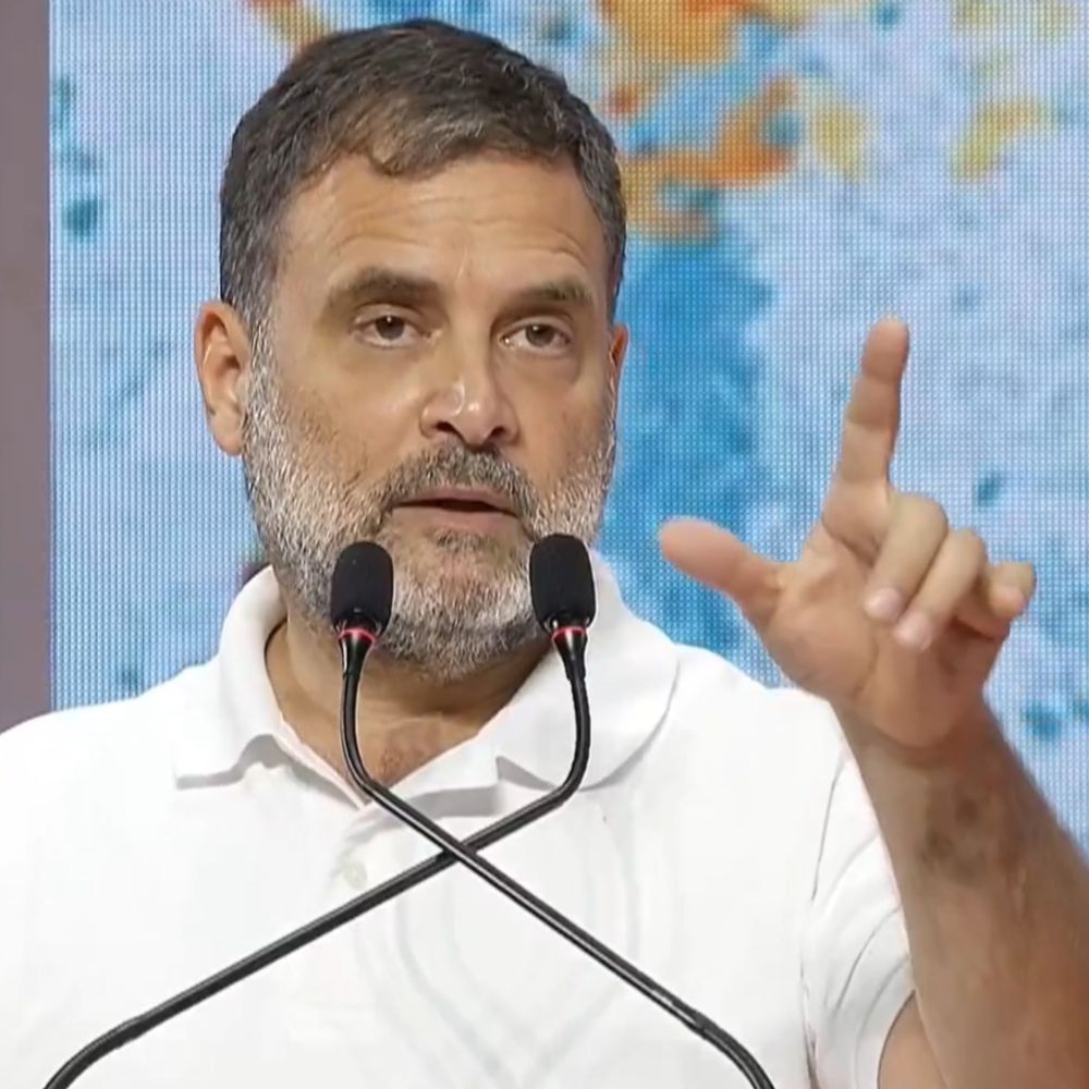 राहुल गांधी बोले- वोट चोरी के बाद अब पार्टी चोरी:ये सिर्फ ममता बनर्जी की लड़ाई नहीं; EC ने TMC के नाम-सिंबल पर रोक लगाई