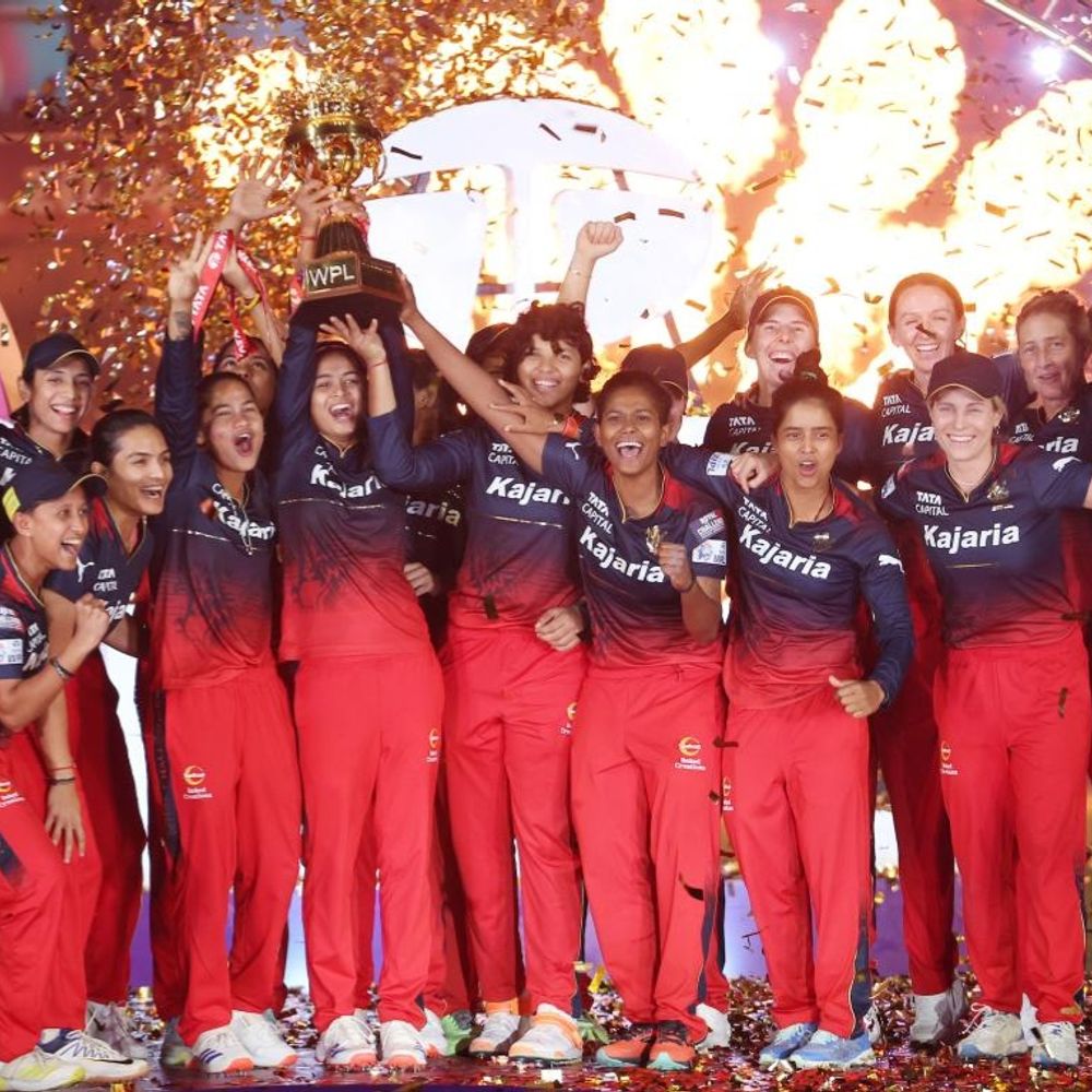 विमेंस प्रीमियर लीग 2027 की रिटेन-रिलीज लिस्ट जारी:2 बार की चैंपियन RCB ने 4 प्लेयर्स को छोड़ा, UP ने 9 खिलाड़ियों को रिलीज किया