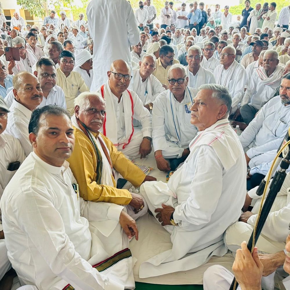 पलवल में एससी समाज की बैठक:4 अक्टूबर की महापंचायत की तैयारियों पर मंथन, सामाजिक एकता पर दिया जोर