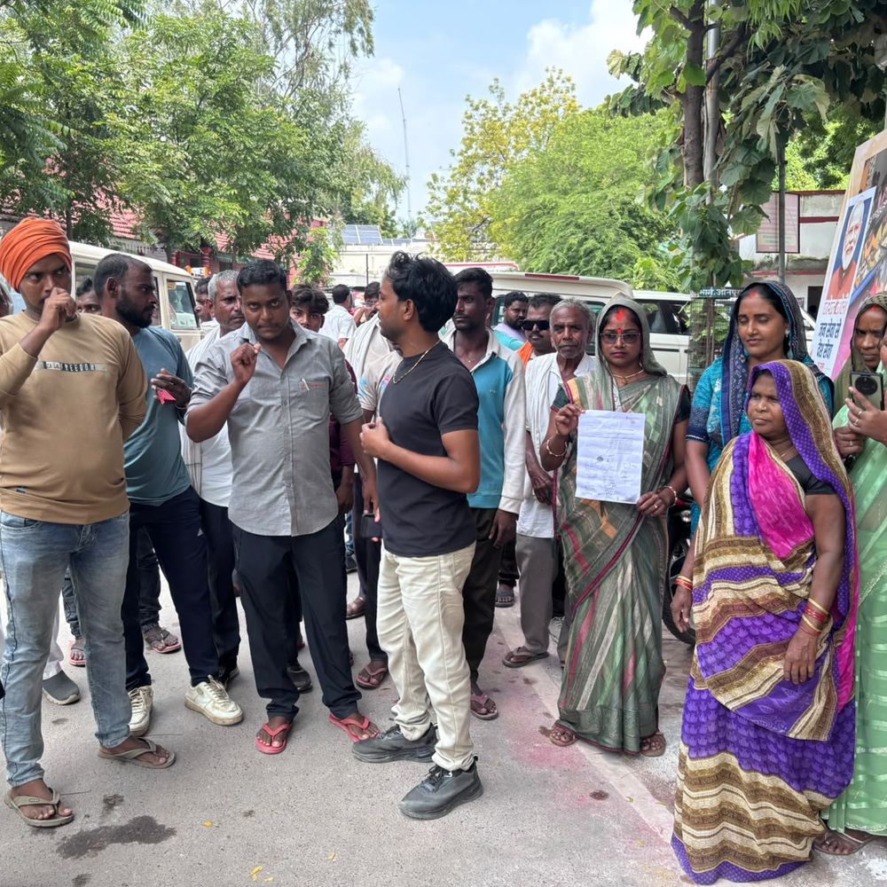 जौनपुर में 50 मीटर दूर अवैध काम का आरोप:बदबू और बीमारियों से ग्रामीण परेशान, बोले- जीना मुश्किल