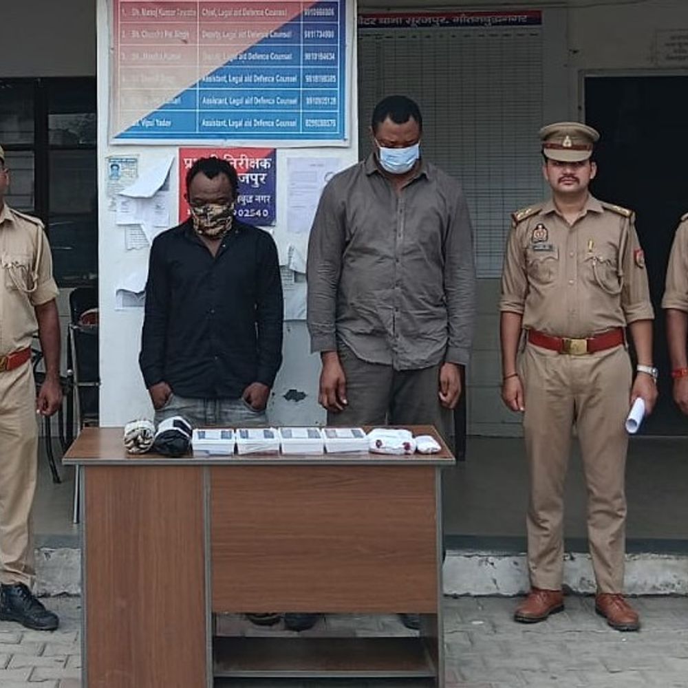 50 लाख की MDMA ड्रग्स के साथ 2 विदेशी पकड़े:तस्करी करते थे, पुलिस ने केस दर्ज कर कोर्ट में किया पेश