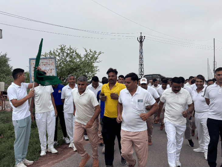 धौलपुर में पुलिस के जवानों की 5 KM की मैराथन:सरदार पटेल की जयंती पर लोगों को एकता, अनुशासन और देशभक्ति का दिया संदेश