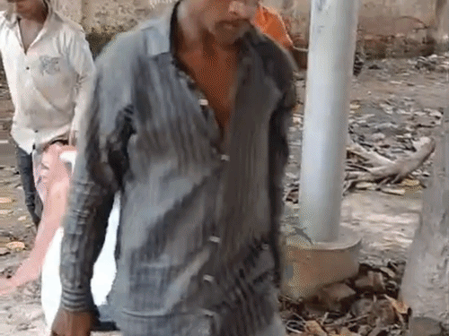 आरा के युवक की ट्रेन से कटकर मौत:घर से बिना बोले निकला था, खोजबीन के दौरान मिली जानकारी; दो टुकड़े में शव बरामद