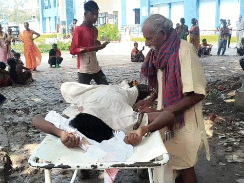 नालंदा में रेलवे ट्रैक किनारे मिला युवक का शव:ससुराल पक्ष पर हत्या का आरोप; दादा बोले- पत्नी की विदाई के नाम पर बुलाया, फिर मार डाला
