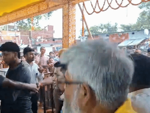 औरंगाबाद में तेजस्वी बोले- महंगाई अब भोजाई हो गई:जन्माष्टमी महोत्सव पर बोले- बिहार पर लगातार कर्ज बढ़ रहा, एक बिहारी पर हजारों रुपए का कर्ज