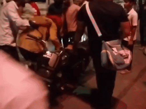 सोनीपत फ्लाईओवर के पास लूटपाट करने वाले से भिड़ा युवक:मौके पर तेजधार हथियार के साथ पकड़ा; एक सप्ताह में दूसरी वारदात