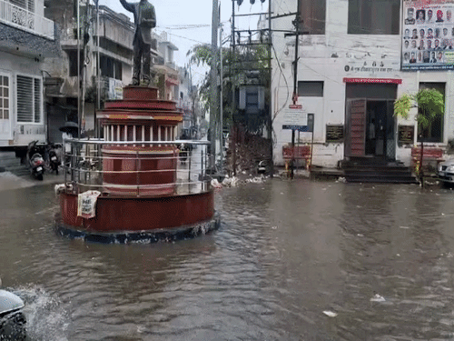 हरियाणा में आज 6 जिलों में बारिश के आसार:करनाल में कल हुई 37 MM बरसात; तापमान में गिरावट, कल से शुष्क रहेगा मौसम