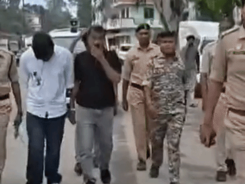 नाम लेने पर बदमाश ने IPS के बेटे को पीटा:बोला- मैं बड़ा गुंडा हूं, तेरा बाप पुलिस वाला है तो हमारा क्या बिगाड़ लेगा