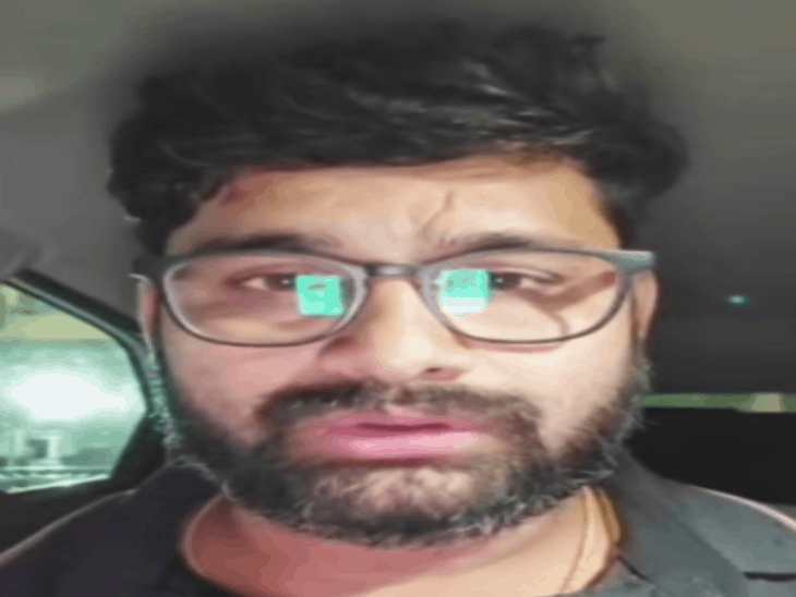 डोमिनोज़-आउटलेट में वेज-नॉनवेज पिज्जा बना रहा एक ही ओवन में…VIDEO:युवक ने स्वास्थ्य मंत्री-अधिकारियों से की शिकायत, सोशल मीडिया में वीडियो हुआ वायरल