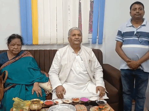 ‘जीत में चुनाव आयोग ठीक, हारते ही वोट चोरी’:पिंडदान के लिए गयाजी पहुंचे भाजपा नेता का कांग्रेस पर तंज, यूपी में चिराग पर साधी चुप्पी