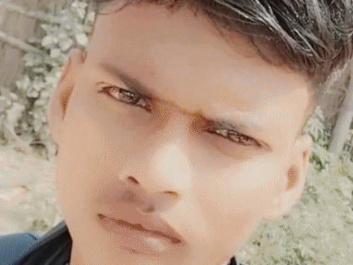 मोहिउद्दीननगर के छोटकी पतसिया गांव का मामला:बाढ़ के पानी में टूटकर गिरा था बिजली का तार, पानी में उतरा करंट; युवक की मौत