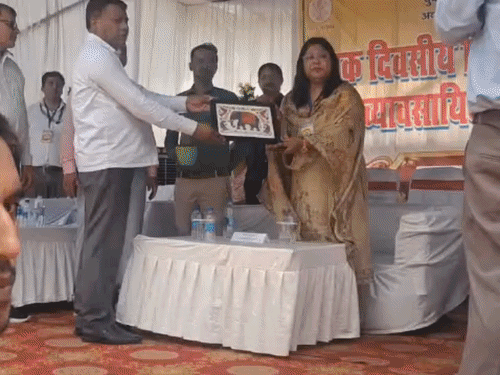 किसी को घर के पास… किसी को चेन्नई में जॉब:मुजफ्फरपुर में मेगा जॉब कैम्प: 21 कंपनियों में 400 युवाओं को मिली नौकरी; कुछ वापस लौटे