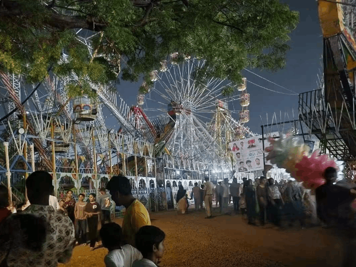 बारां डोल मेले में झूलों की दरों पर विवाद:नगरपरिषद ने दरें घटाईं तो संचालकों ने झूले बंद किए, 85 लाख का ठेका लेने वाली फर्म को नुकसान का डर