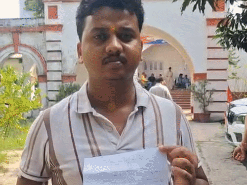 मुजफ्फरपुर में वार्ड पार्षद के बेटे को थानेदार बनकर कॉल:धमकी देकर बोला- तुम्हारा समय नजदीक है, जल्द भगवान के पास जाने वाले हो
