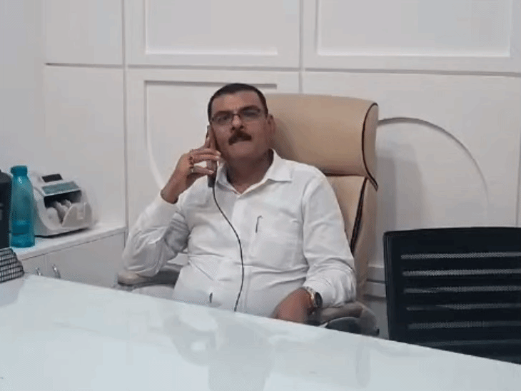 जनसुराज को झटका, निर्दलीय लड़ेंगे भूषण झा:तिरहुत शिक्षक प्रत्याशी बोले- मीटिंग में कहा गया, ‘जो मैं कहूं, वही बोलना होगा’