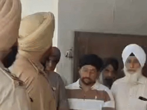 अमृतसर एयरपोर्ट के आसपास ड्रोन उड़ाने पर सख्ती:3 KM रेड, 5 KM दायरे में यलो जोन घोषित; कार्यक्रमों के लिए लेनी होगी प्रमिशन