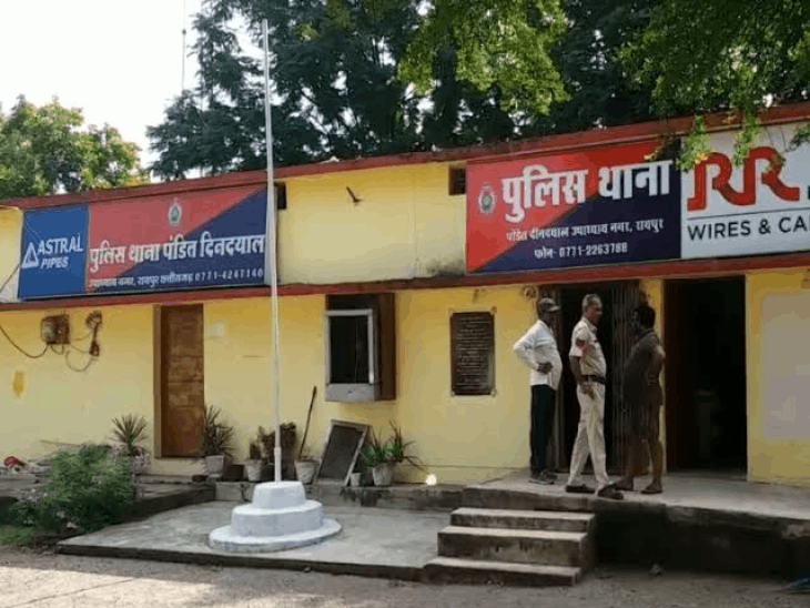 रायपुर में नशीली दवाओं की सप्लाई का यूपी कनेक्शन:सिरप-कैप्सूल भेजने वाला मास्टरमाइंड गिरफ्तार,जौनपुर में बैठकर रायपुर तक पहुंचा रहा था नशे का सामान