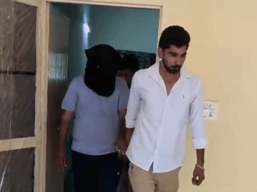 पंचकूला पुलिस ने हैदराबाद पकड़े 2 ठग:कंपानी से की थी 3.16 करोड़ की ठगी, 3 साथी पहले काबू किए