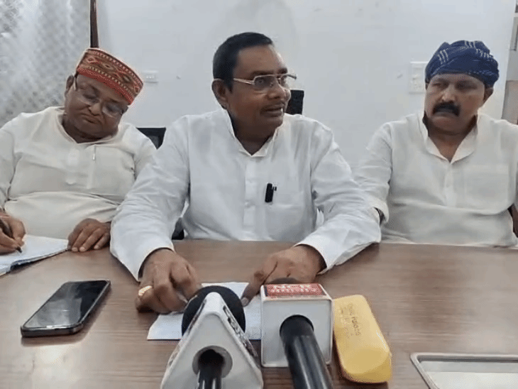 ‘बिहार में संवेदनहीन और सिर्फ फोटो खींचने वाली सरकार’:पूर्व मंत्री सुरेश पासवान बोले- बिहार में UCC लागू करके देखिए, दूसरे ही दिन सरकार गिर जाएगी