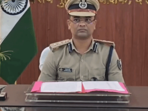 दरभंगा- महिला थाना में दर्ज तीन मामलों में लापरवाही:पॉक्सो केस की जांच में दारोगा सस्पेंड, साइबर थाने के ASI पर भी कार्रवाई; रिश्वत लेने की पुष्टि