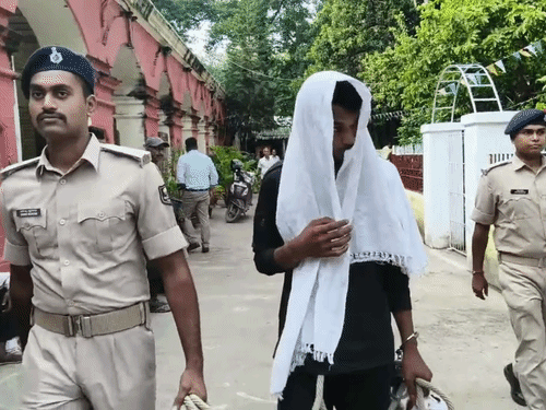 ‘बेटा ब्राउन शुगर पीता है, बेचने की जानकारी नहीं’:भागलपुर में तस्करी के आरोपी की पार्षद मां बोली- बेटे की लत से मैं खुद परेशान हूं