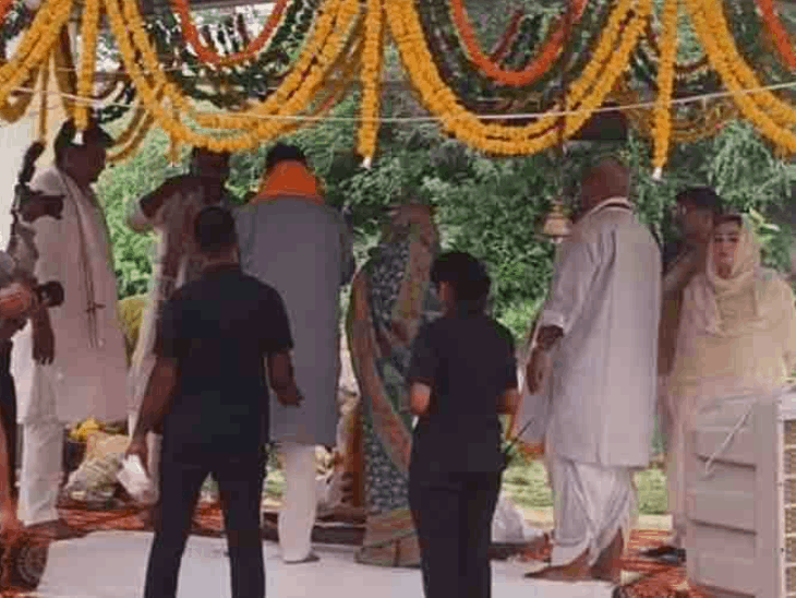 मुख्यमंत्री भजनलाल शर्मा ने पूछरी का लौठा में पूजा की:मुकुट मुखारविंद व श्रीनाथजी मंदिर में किए दर्शन, प्रदेश की सुख-समृद्धि मांगी