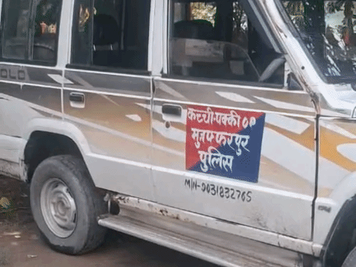 मुजफ्फरपुर- कोल्ड-ड्रिंक्स की कैन में लाई जा रही शराब जब्त:कंटेनर में 180 एमएल के 36,720 कैन में भरी थी, 50 लाख से अधिक बताई जा रही कीमत