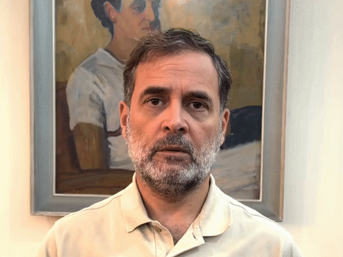 राहुल बोले- UPI पर टैक्स लगाने से अमेरिका को फायदा:इसे वापस लिया जाए; सरकार ने ₹2000 से ज्यादा UPI पेमेंट पर 0.4% चार्ज लगाया था