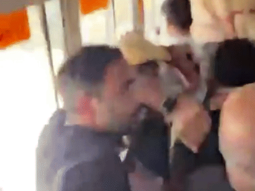असम में CJP प्रवक्ता आशुतोष रांका पुलिस हिरासत में:बोले- सरकार स्कूल-बाढ़ पर सवाल उठाने से रोकना चाहती; वॉलंटियर्स मीटिंग में शामिल होने वाले थे