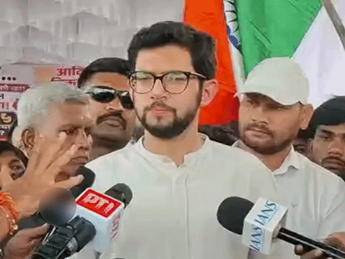 आदित्य ठाकरे बोले-दिशा सालियान मौत से मेरा कोई लेना-देना नहीं:मैं आरोपों का जवाब क्यों दूं; एक दिन पहले हाईकोर्ट ने CBI को जांच सौंपी थी