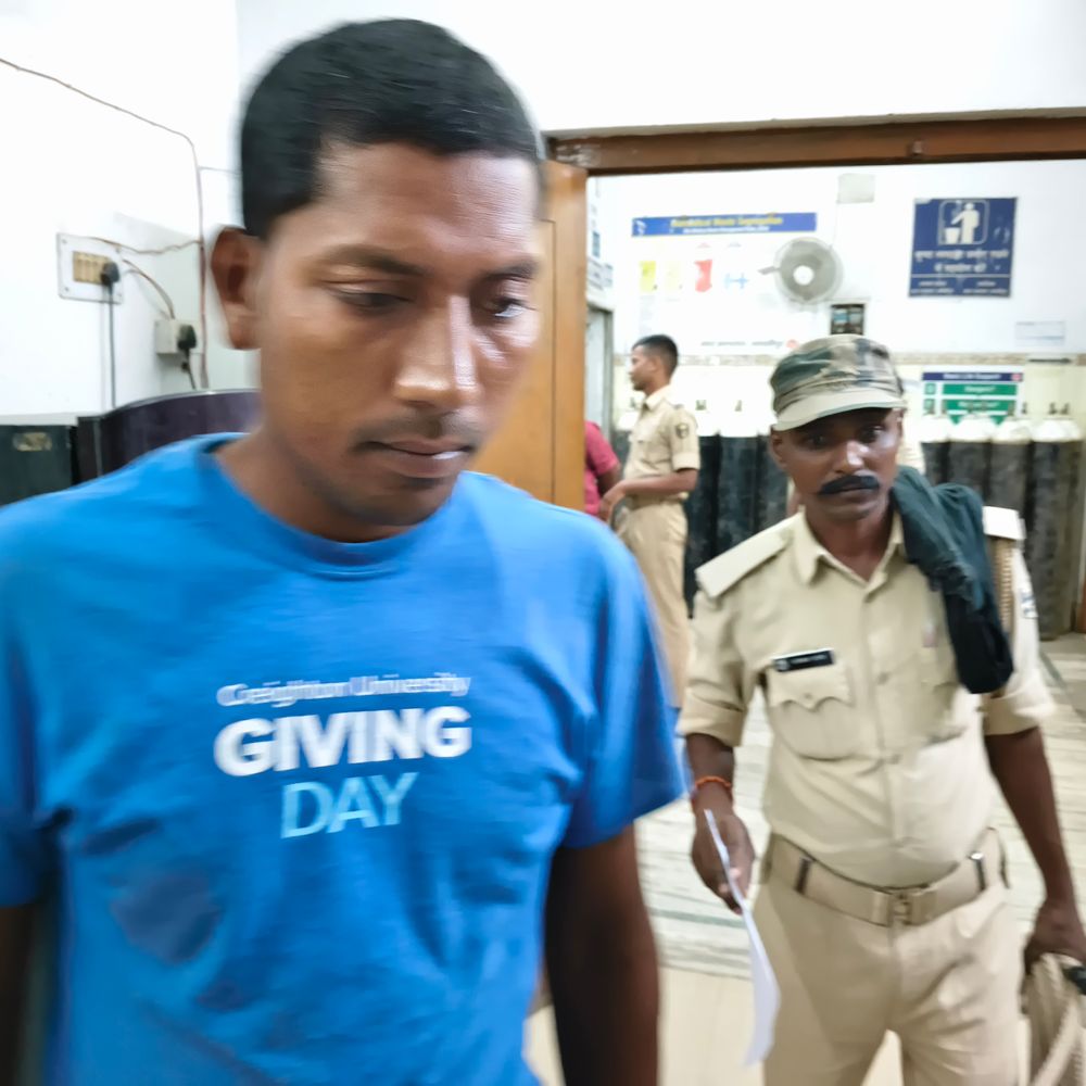 नाबालिग से छेड़खानी मामले में एक गिरफ्तार:मुसरीघरारी पुलिस ने वायरल वीडियो के आधार पर की कार्रवाई, अन्य की तलाश जारी
